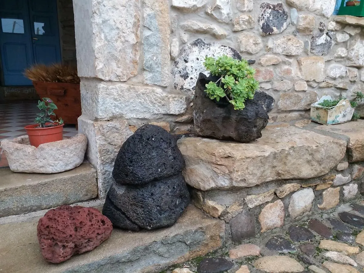 Hotel Sa domu de ziu Antoneddu Tuili Italia